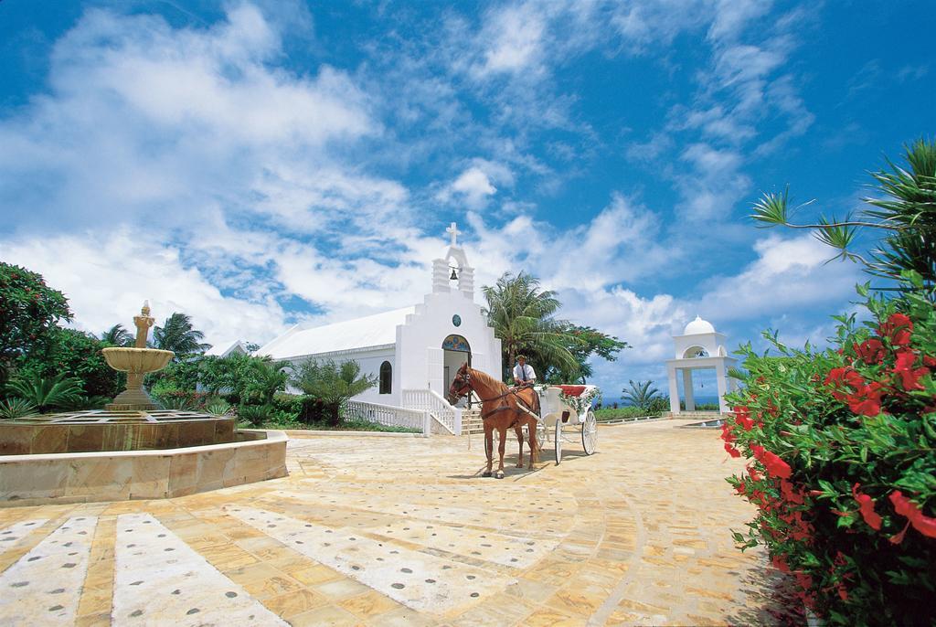 Mariana Resort & Spa San Roque Bagian luar foto