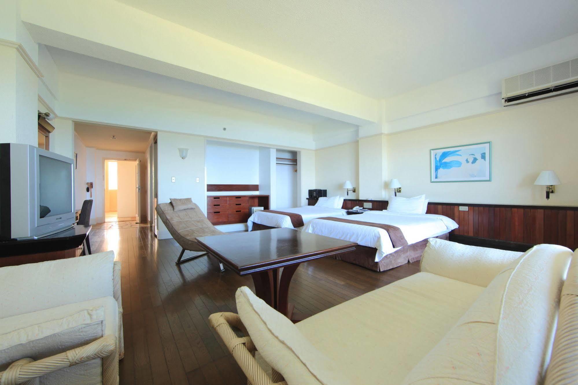Mariana Resort & Spa San Roque Bagian luar foto